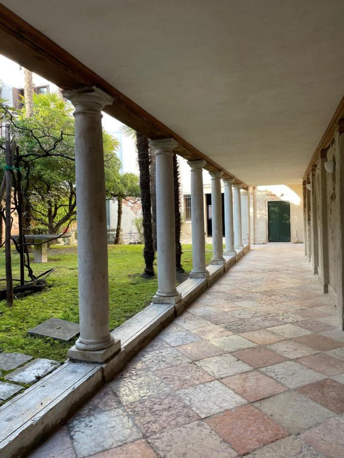 In A Lovely Garden Biennale Flat Veneza Exterior foto