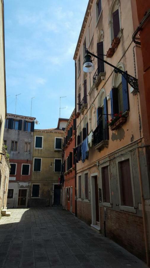 In A Lovely Garden Biennale Flat Veneza Exterior foto